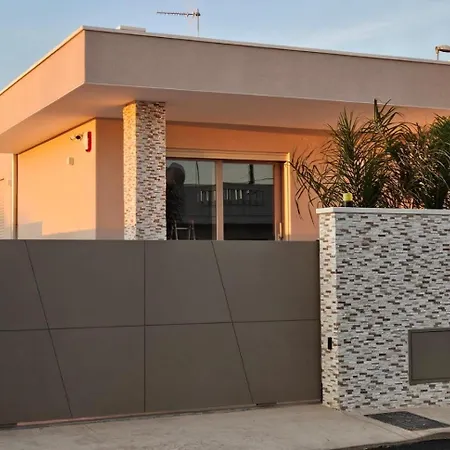 Villa Raksha House *