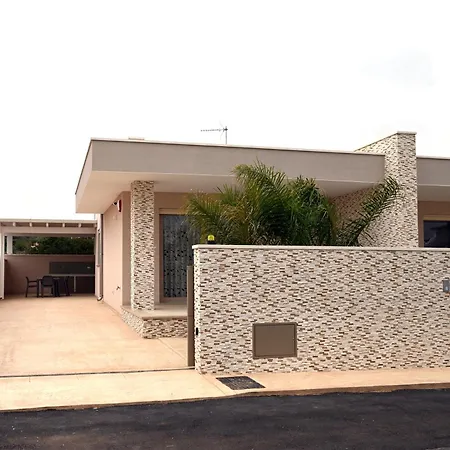 Villa Raksha House *